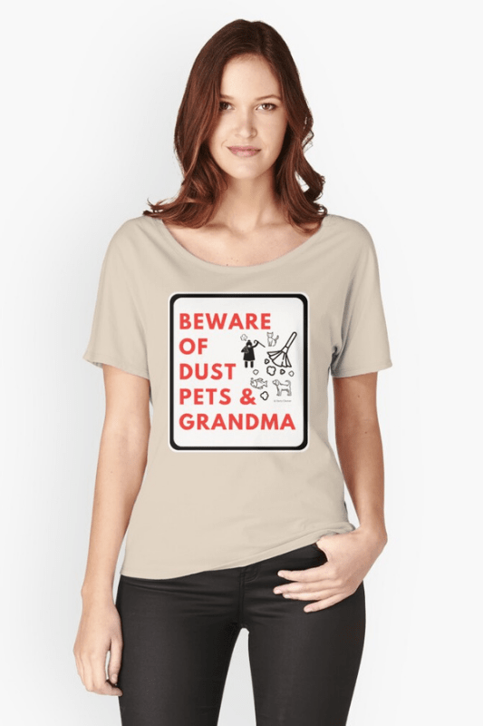 Beware of Grandma Savvy Cleaner Funny Cleaning Shirts Slouch Tee