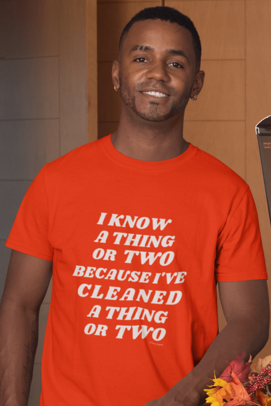 I Know A Thing Or Two Savvy Cleaner Funny Cleaning Shirt Classic T-Shirt