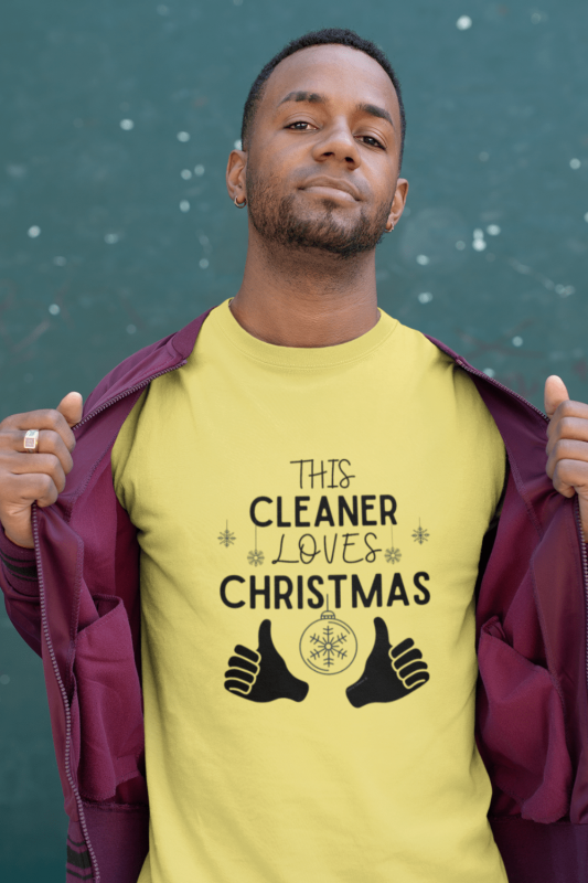 This Cleaner Loves Christmas Savvy Cleaner Funny Cleaning Shirts Men's Standard Tee